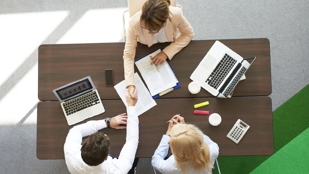 The #1 Mistake People Make When They Use a Financial Advisor