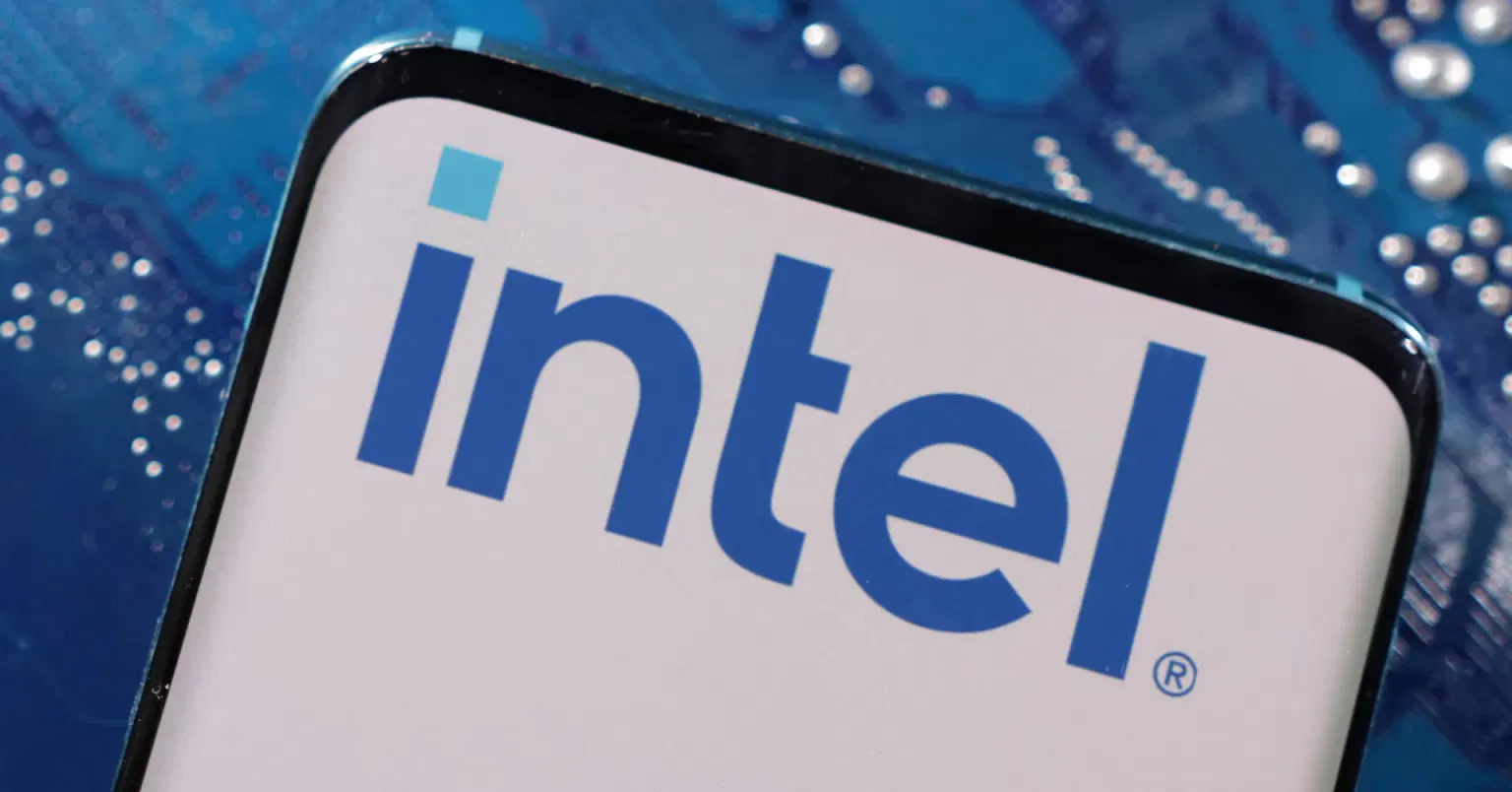 Intel Stock Plunge: Why INTC Shares Tumbled 14% and What's Next for Investors
