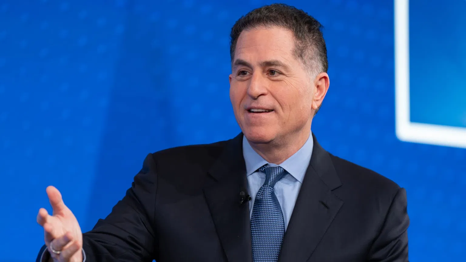 Dell Stock Soars 32% in Best Day Ever as AI Server Revenue Jumps 757%