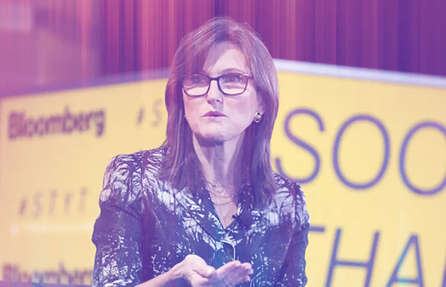 Cathie Wood Sells $60M Robinhood & Roku as ARK Cleans House to Buy SpaceX on IPO Day