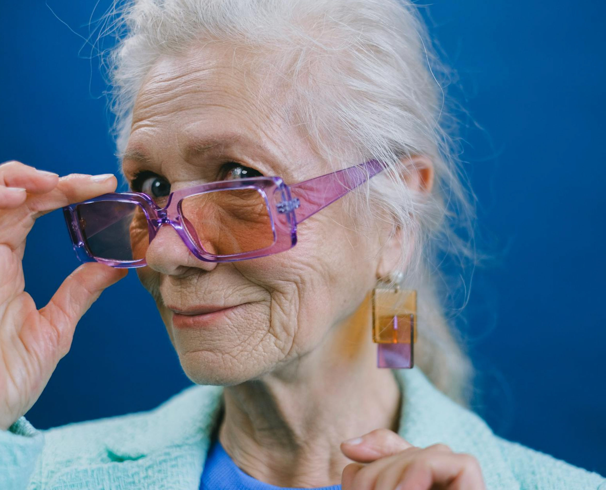 what age is a senior citizen_5645abd6 93db 4e2b a885 cd28cc2dafcb