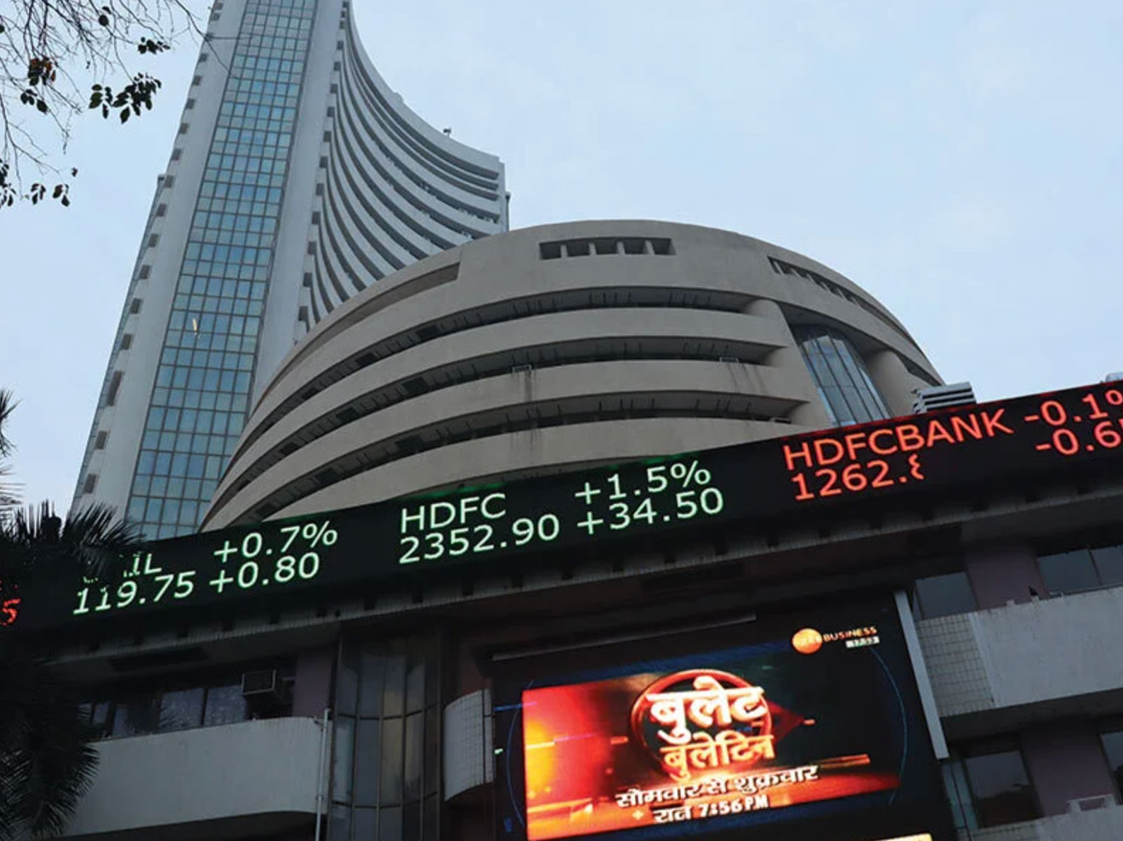 what is a stock exchange_c9bef29a 75e5 45ab a50e 2f2f0d2088d9