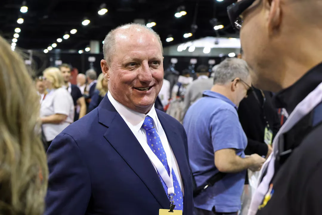 Warren Buffett Confirms Greg Abel as Successor for Investing Decisions