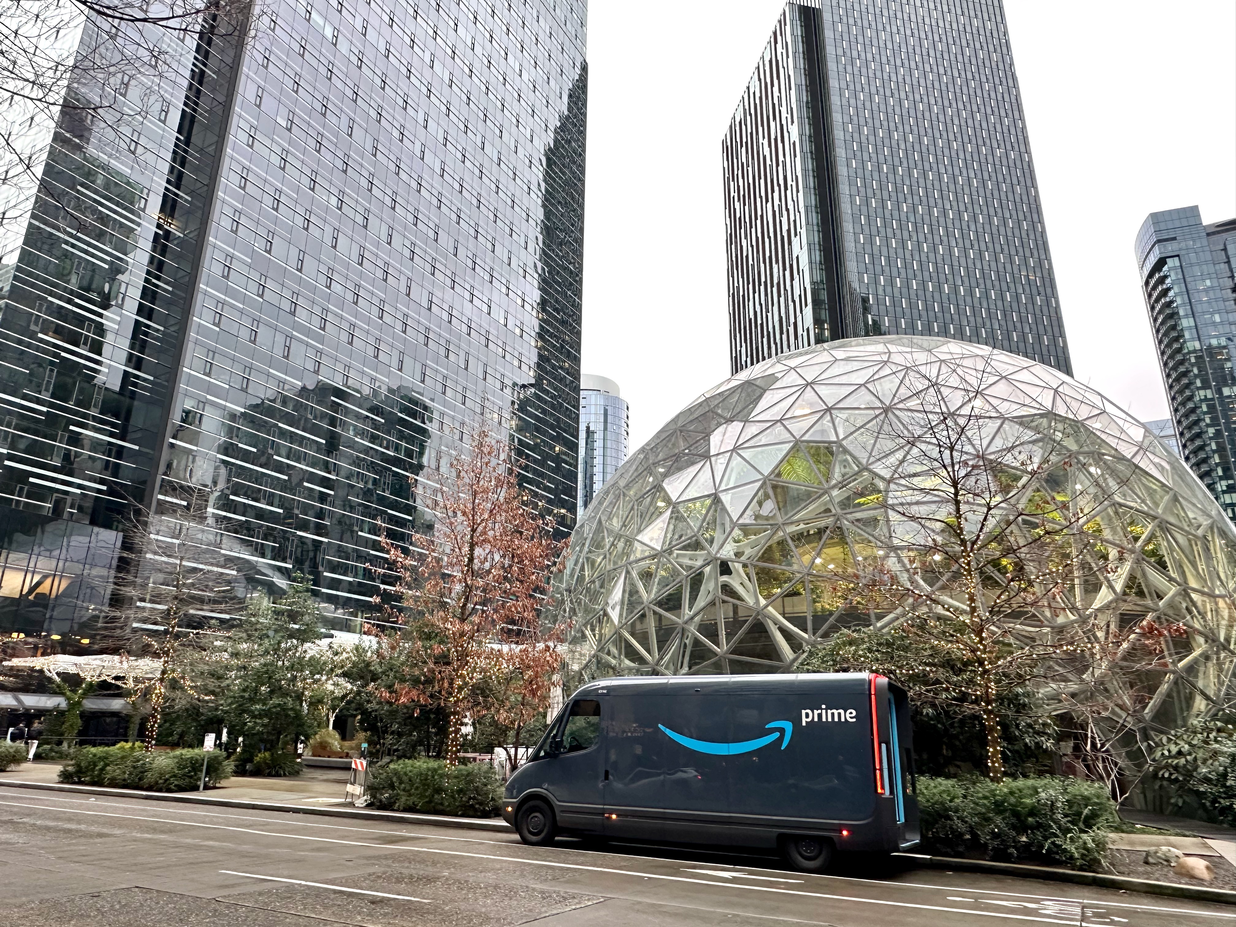 Amazon Stock Dives 9% on $200B AI Spending Plan Shock