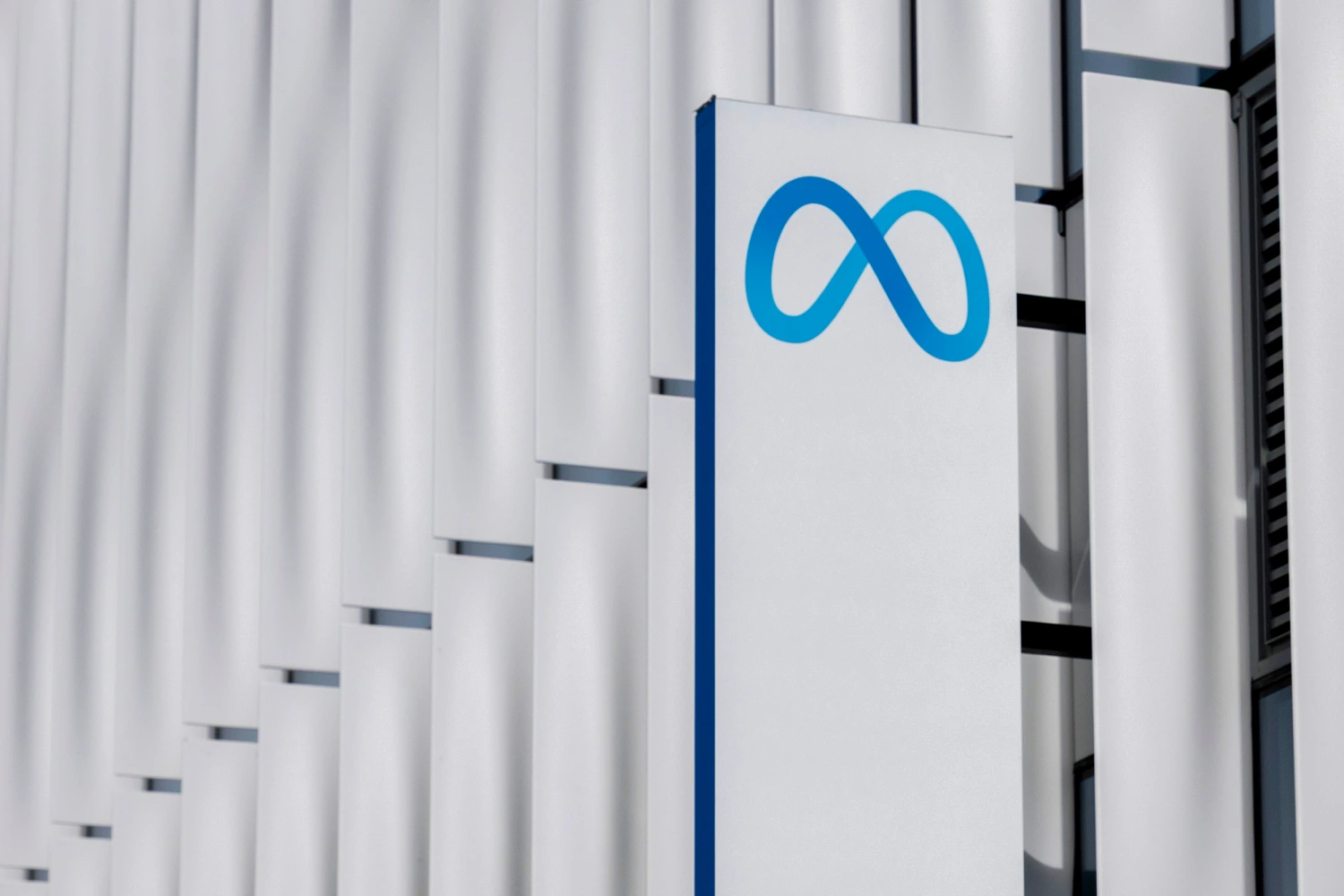 Meta Stock Sinks 10% After Q1 Earnings Beat: Why $145B AI Spending Spooked Investors