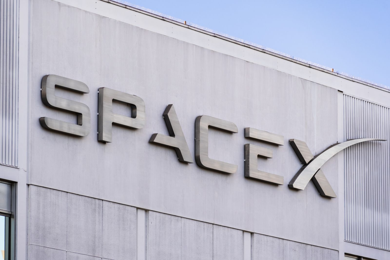 1782137866453_A 20close up 20of 20a 20SpaceX 20sign 20by 20Sundry 20Photography 20via 20Adobe 20Stock