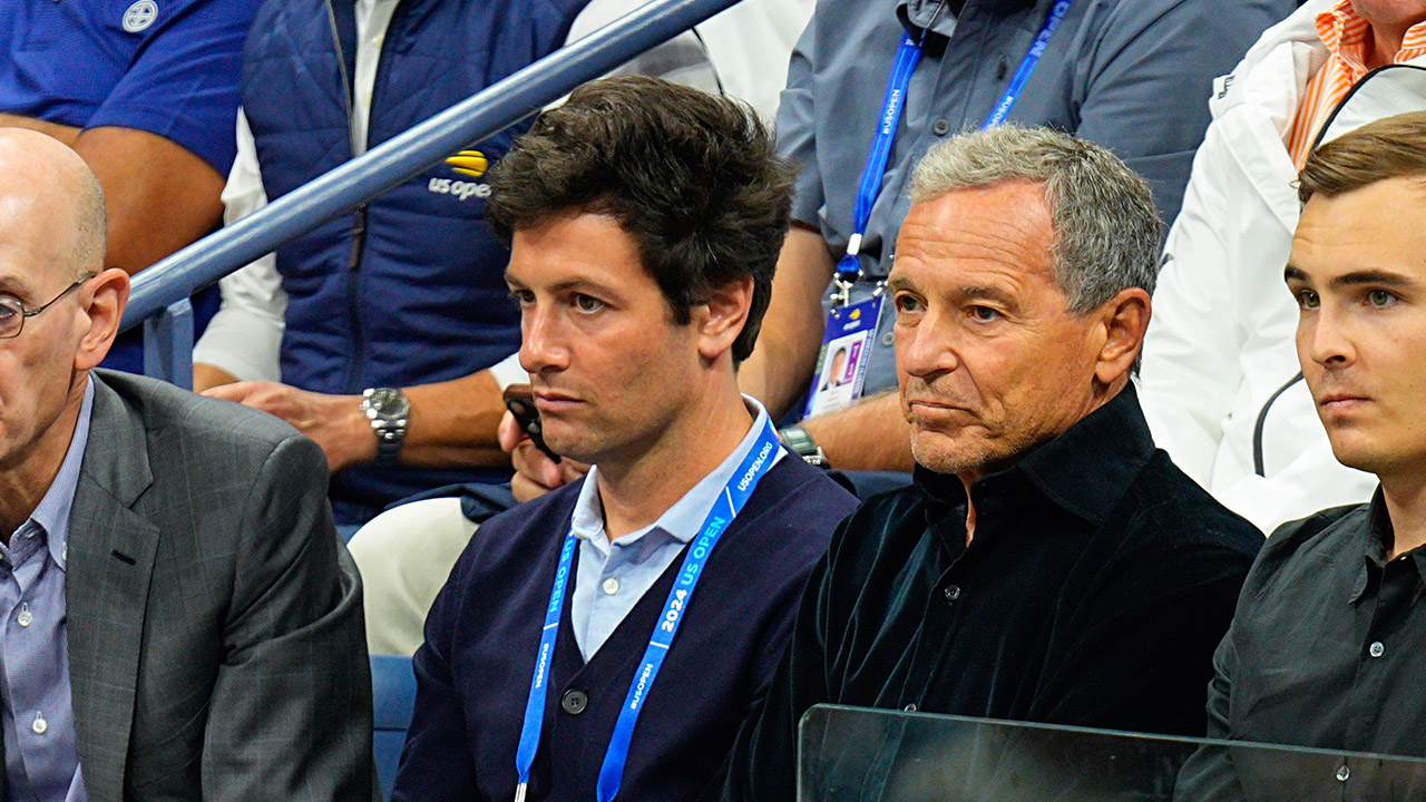 Josh Kushner's $12.5B Lakers Deal: Investor Takeaways